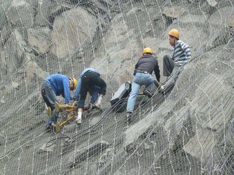 桂林山体滑坡防护网