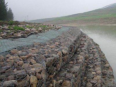格宾笼挡土墙在卢沟桥河道治理中的应用